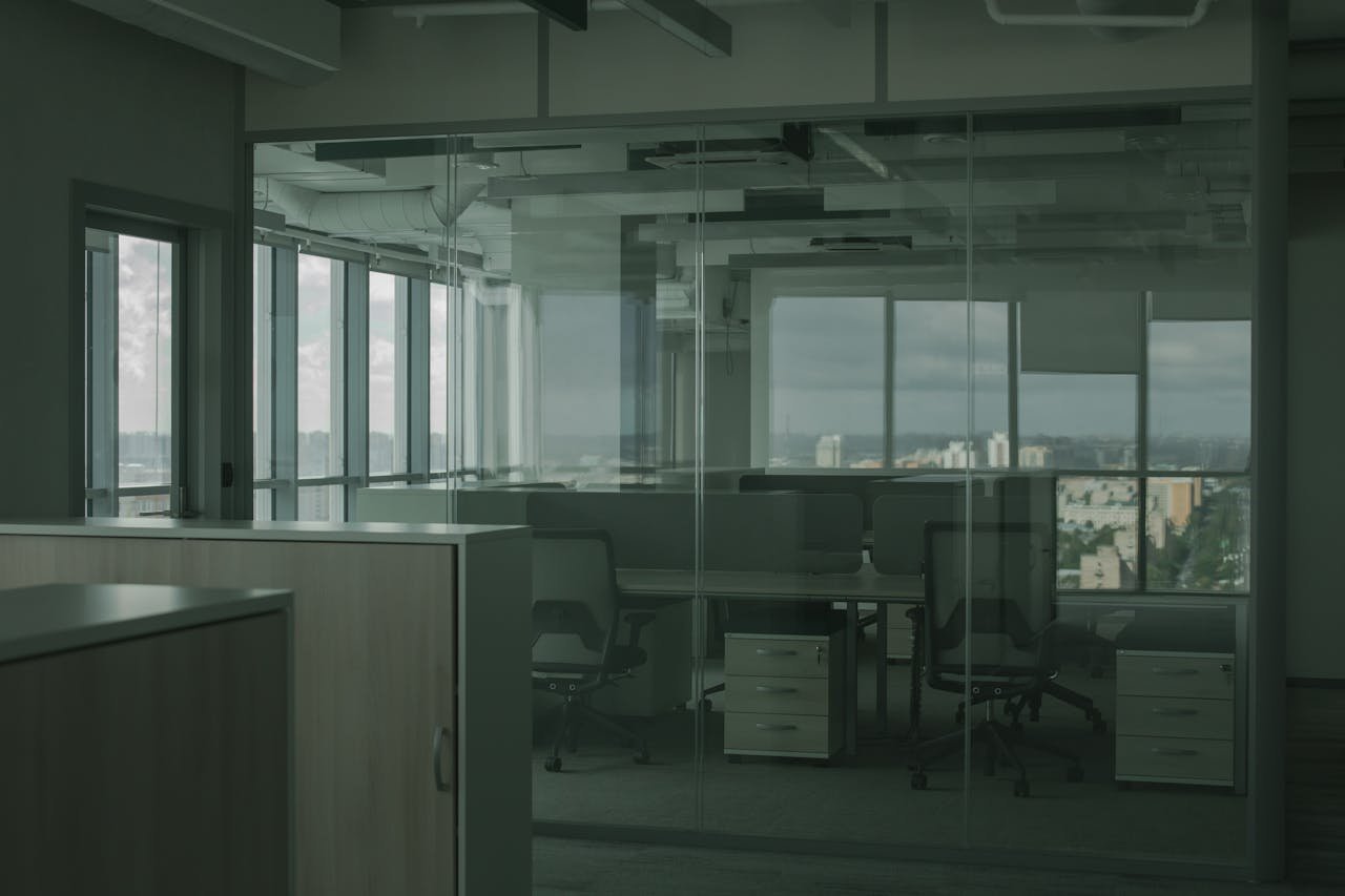 Glass Partitions Company in Dubai