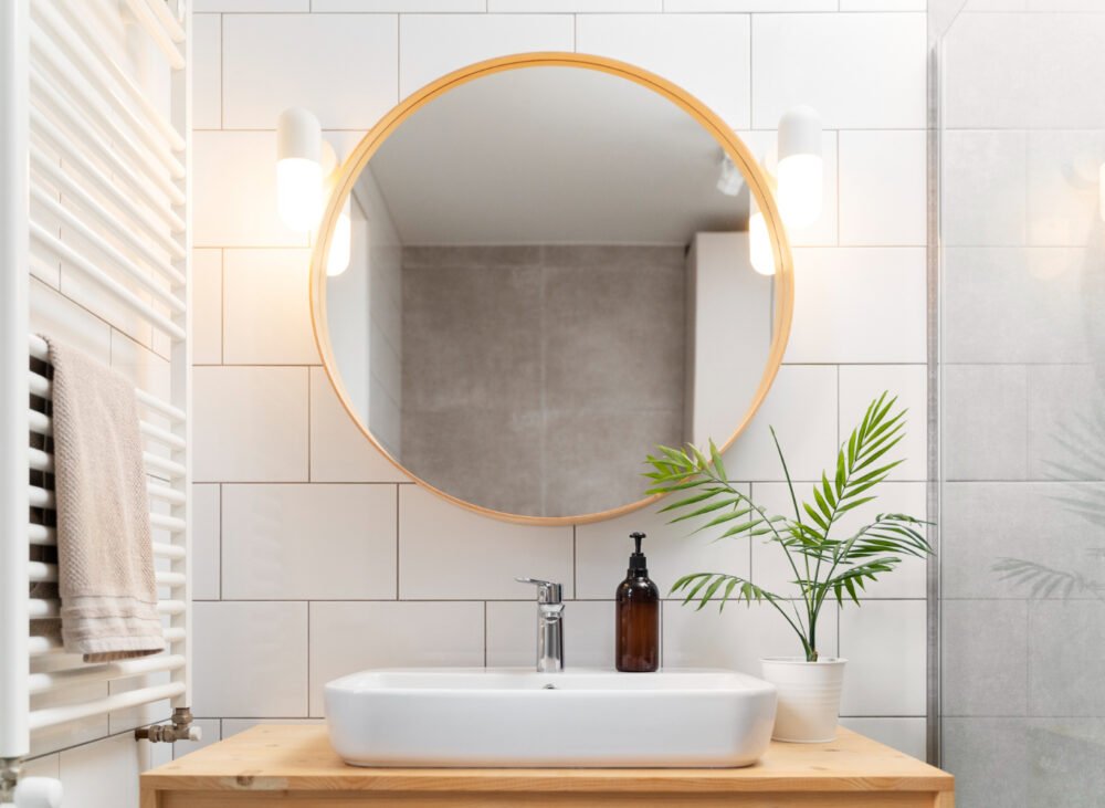 Antique vs. Modern Mirrors Design Comparison & Styling