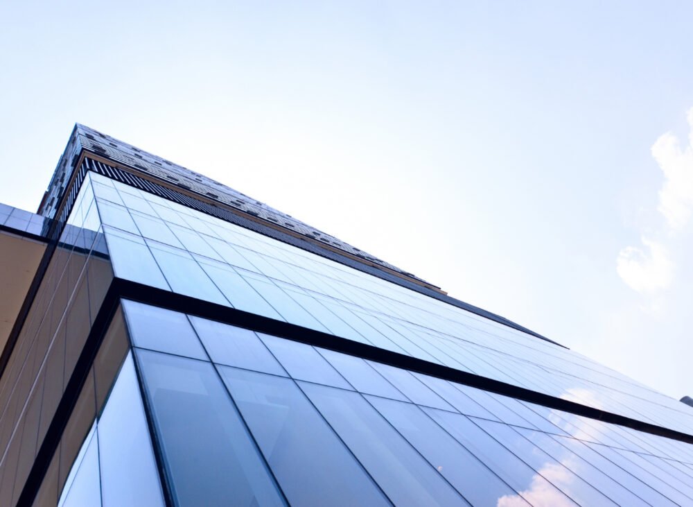 Best Glass Company in Dubai What to Look For in 2026