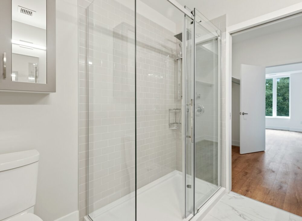 Best Shower Glass Options for Dubai Bathrooms