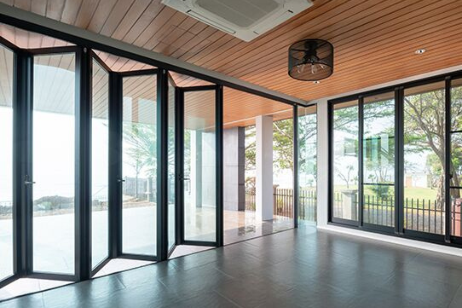 Folding Doors Products