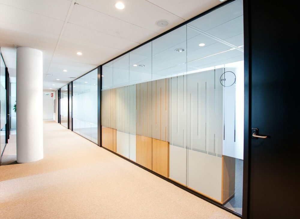 How Much Does a Glass Partition Cost in Dubai