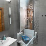Maximizing Small Bathrooms with Shower Glass Enclosures
