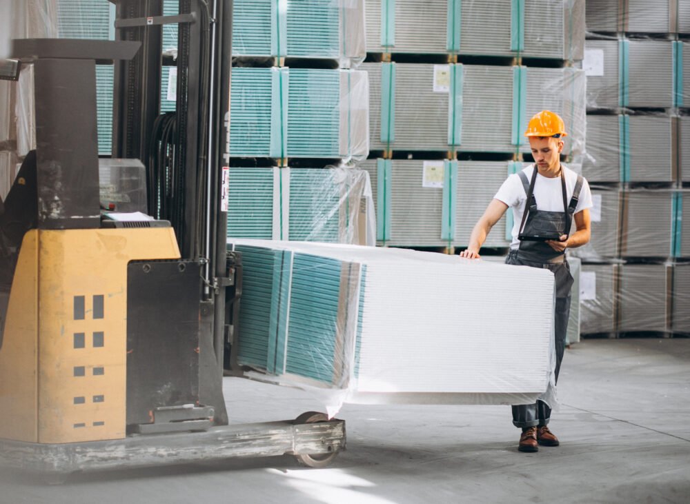 Top 5 Glass Manufacturers in UAE