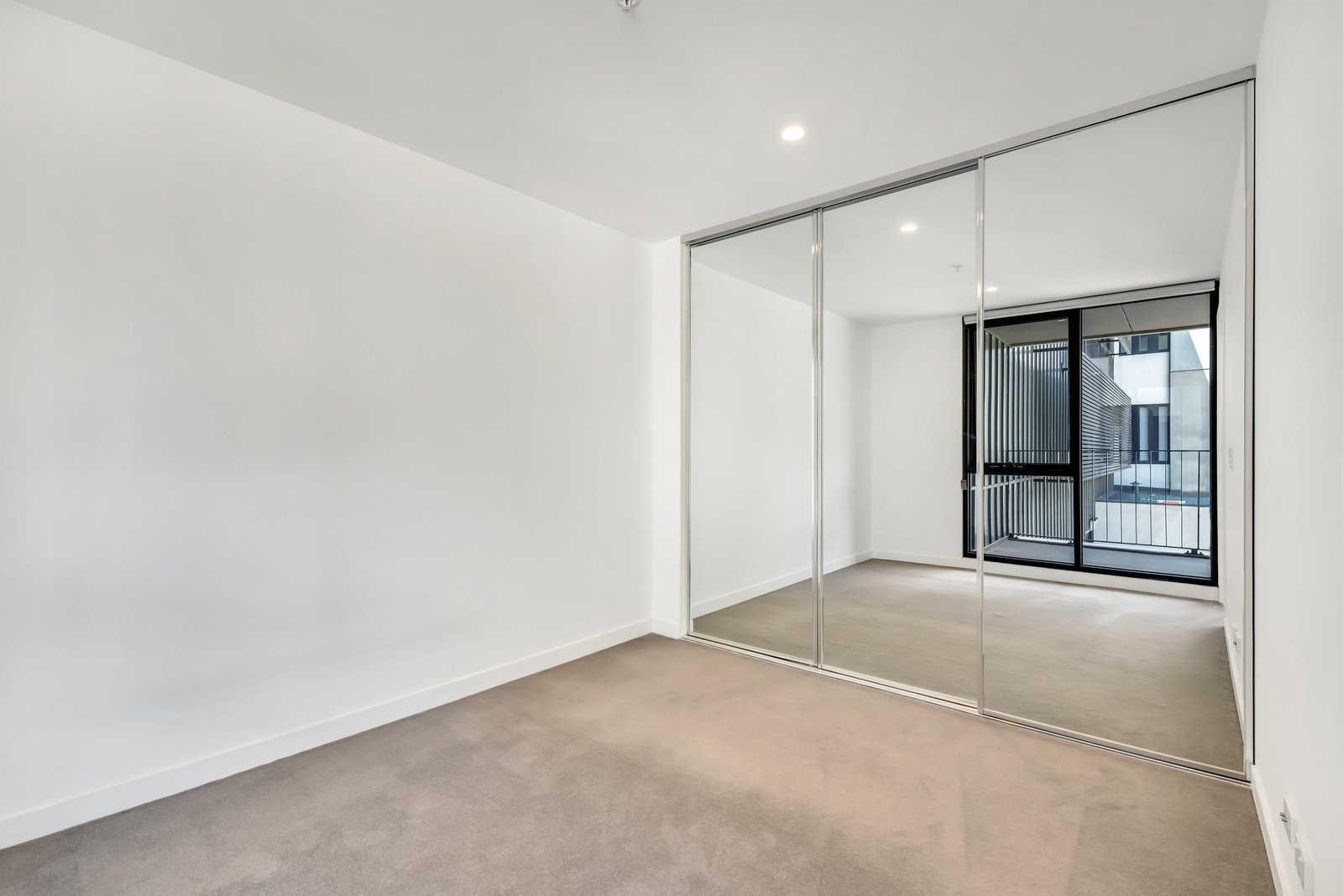 Types of Glass Partitions Available in Dubai