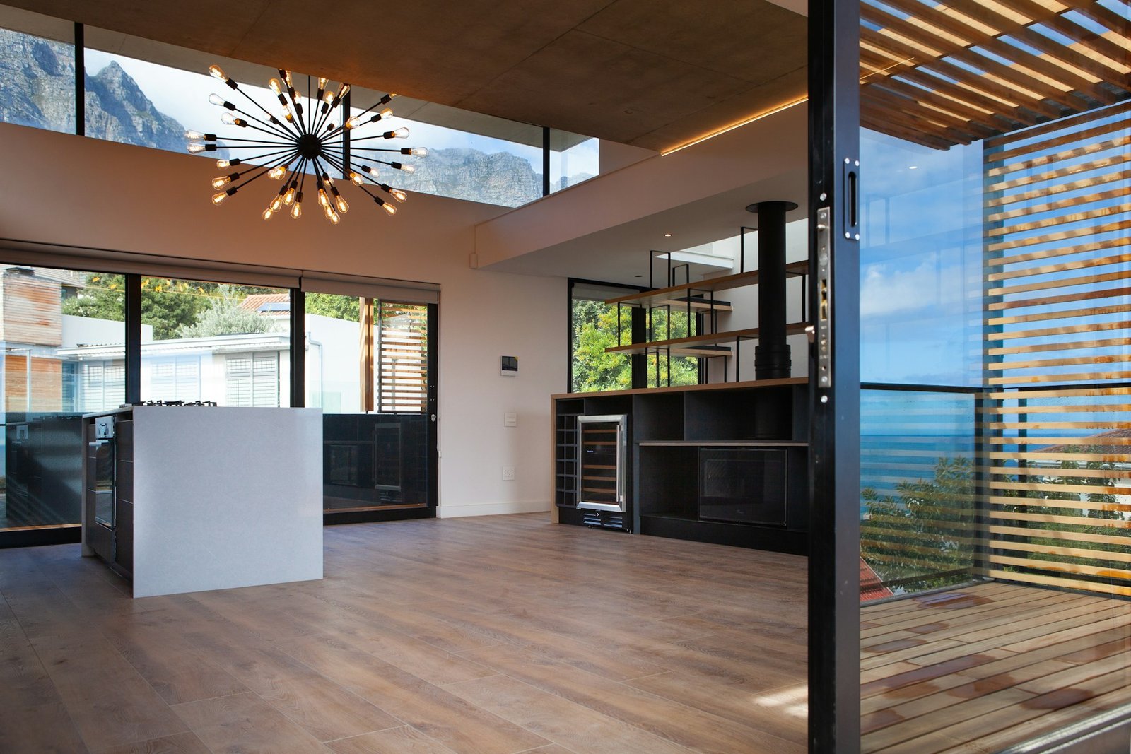 Types of Sliding Glass Doors Available in Dubai