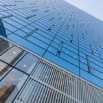 Why Commercial Projects in Dubai Need a Specialized Glass Supplier