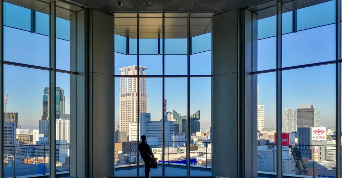 clear glass in Dubai